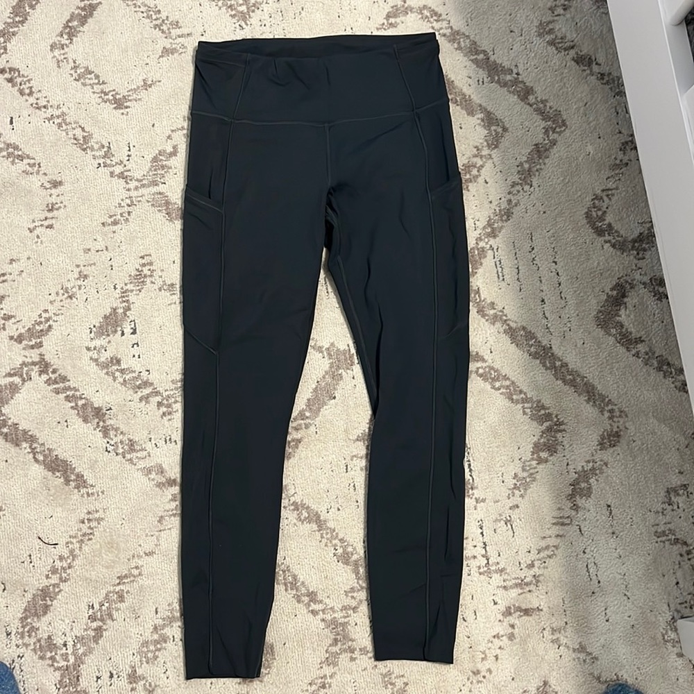 Fast and free charcoal grey